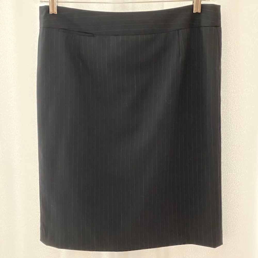 Anne Klein Black Pinstripe Pencil Skirt Size 10